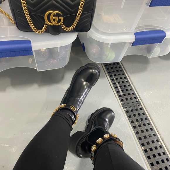 Gucci Leather Ankle Boot With Belt - Picture 9 of 10